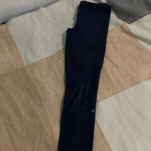 Beautiful blue work out leggings